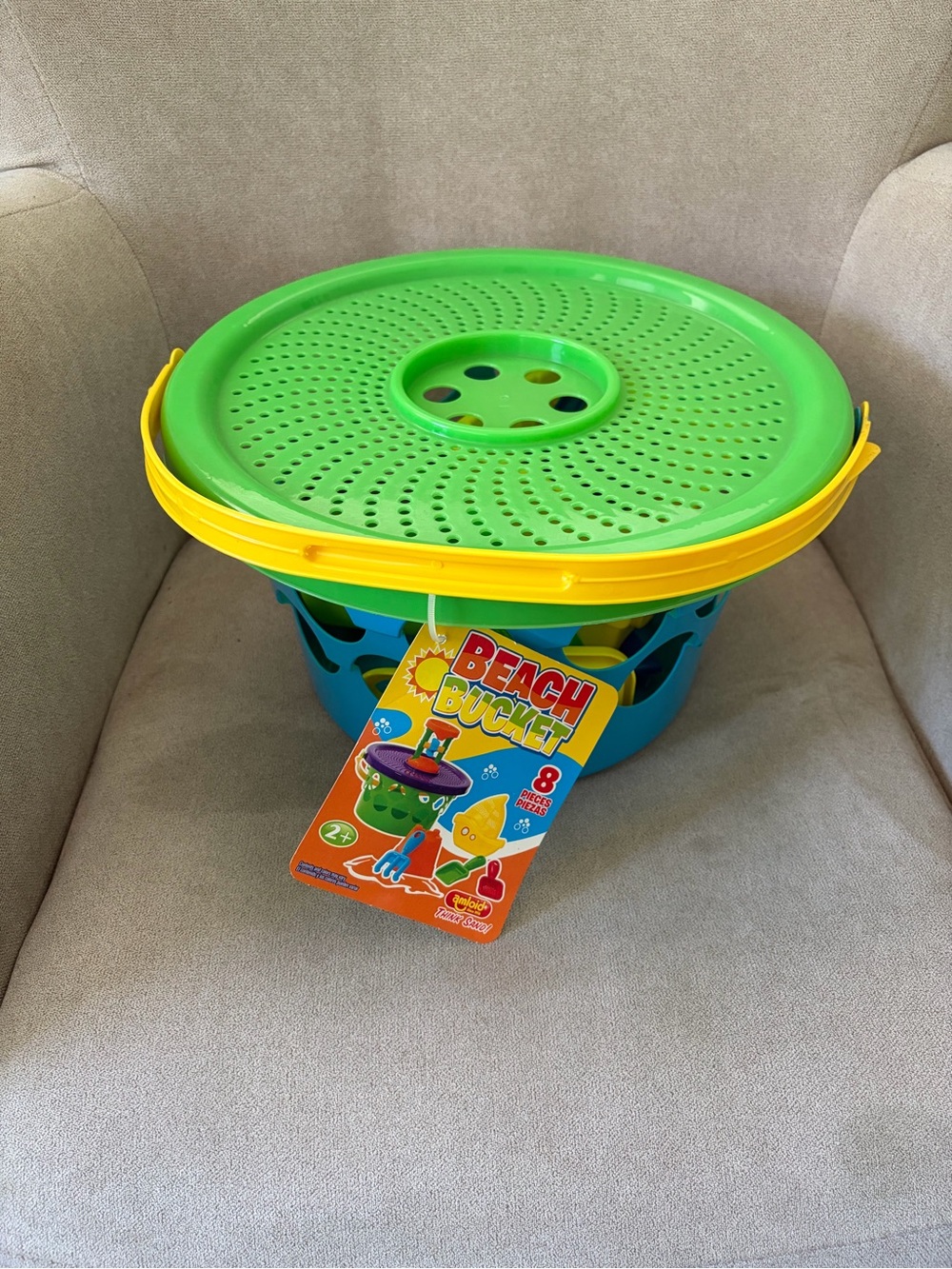 NWT Beach Bucket Set